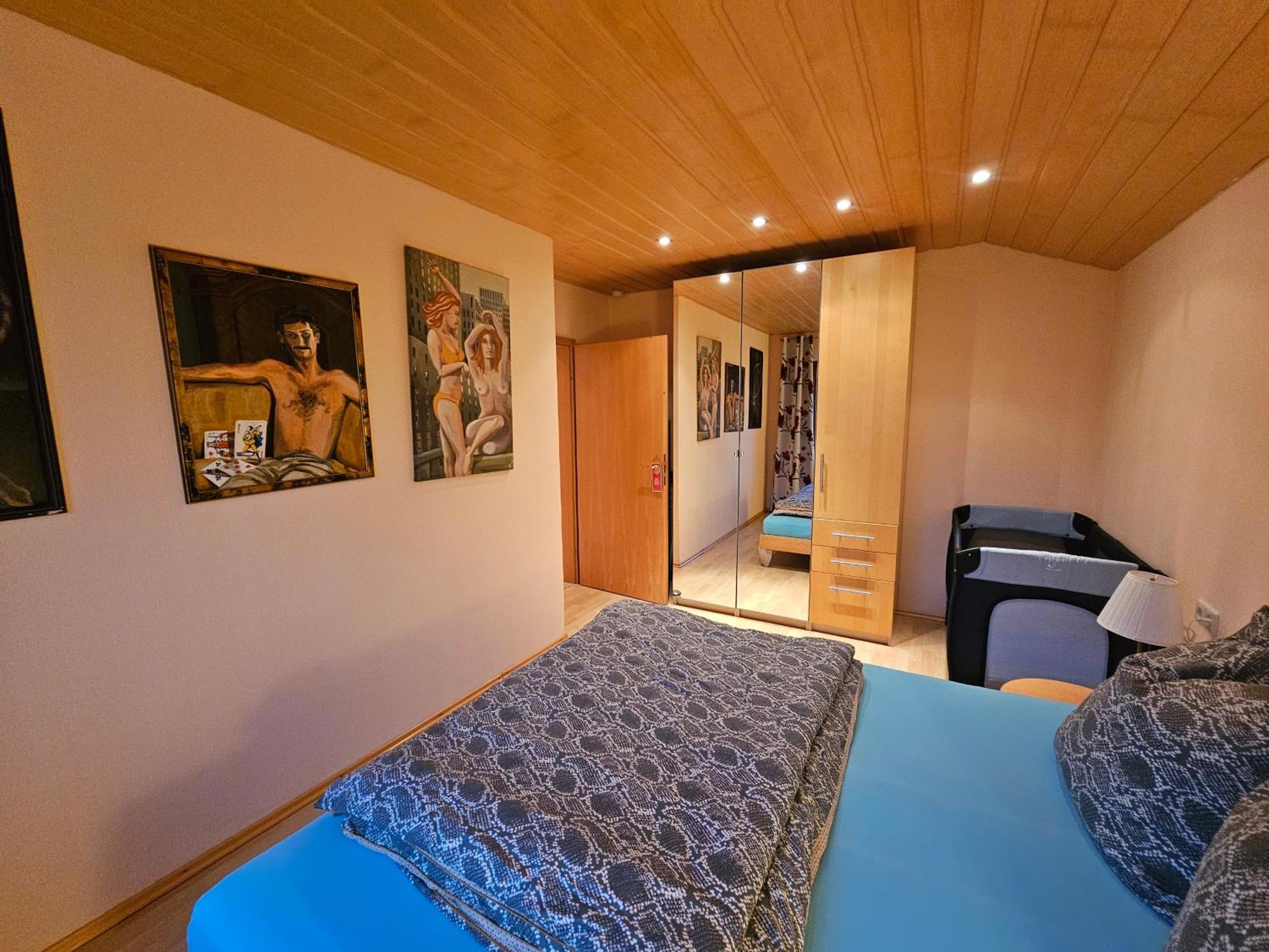 Kratzert 1-2 Schlafzimmer Gütersloh